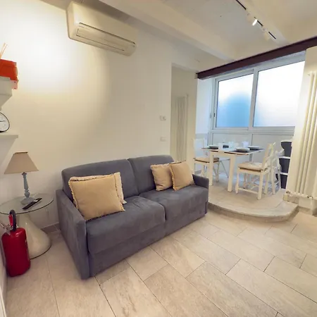 Centre Of Alassio, 2 Steps From The Sea Apartmán *